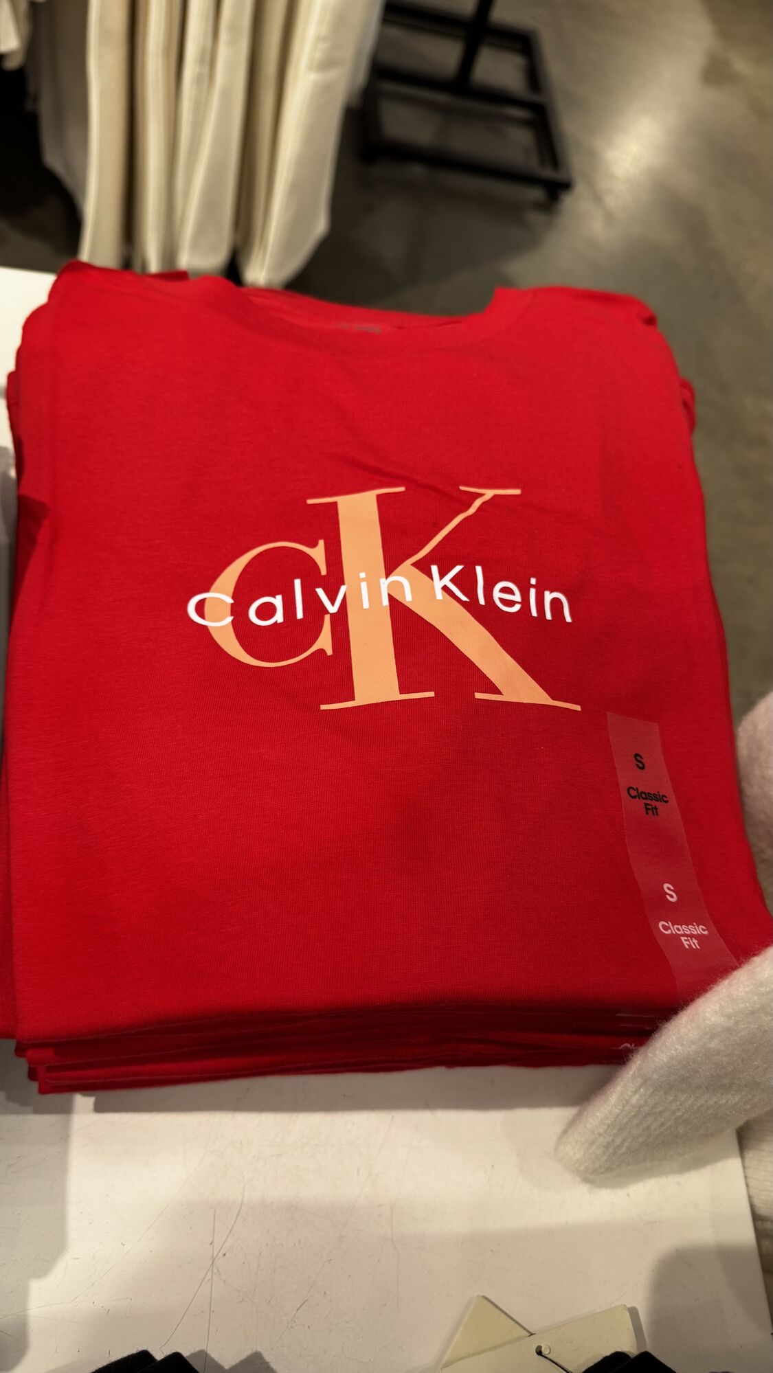 Calvin Klein — blusa feminina