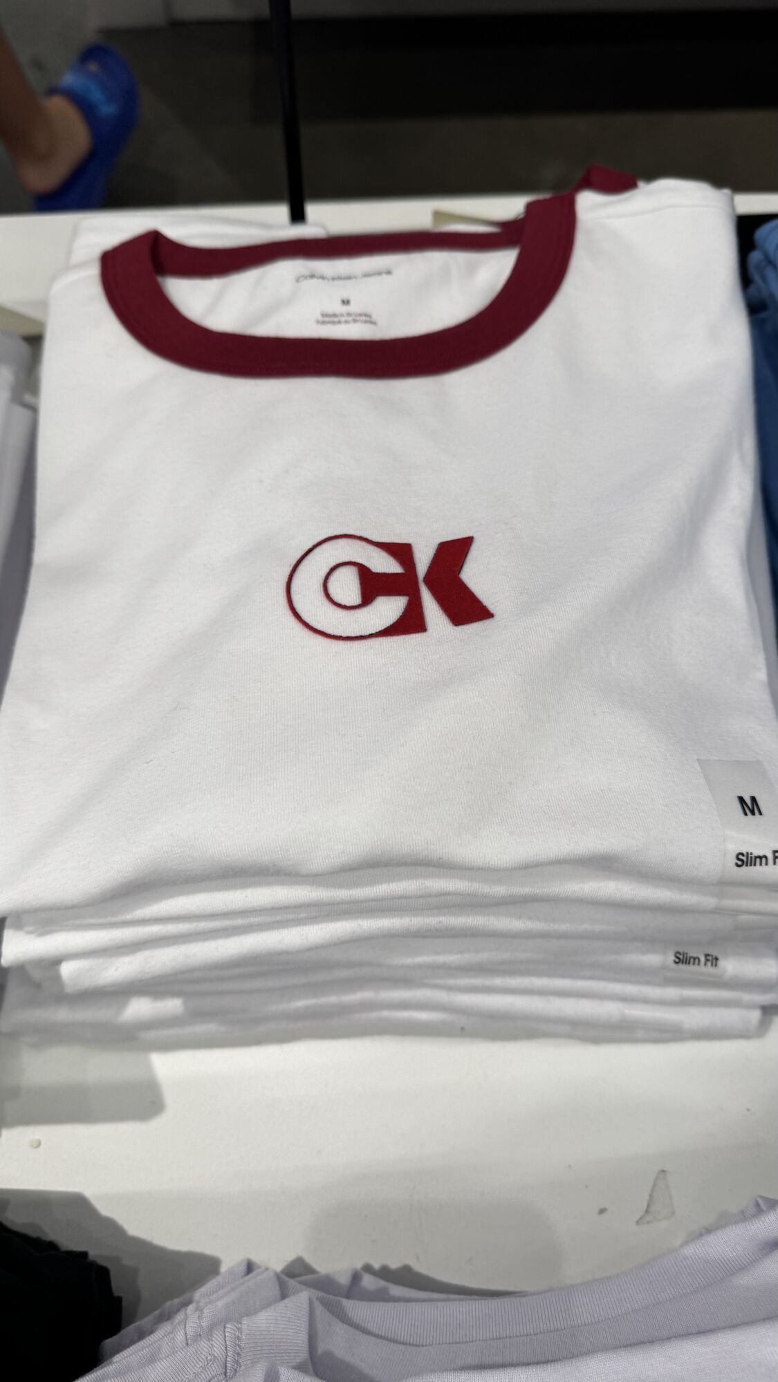 Calvin Klein — blusa feminina