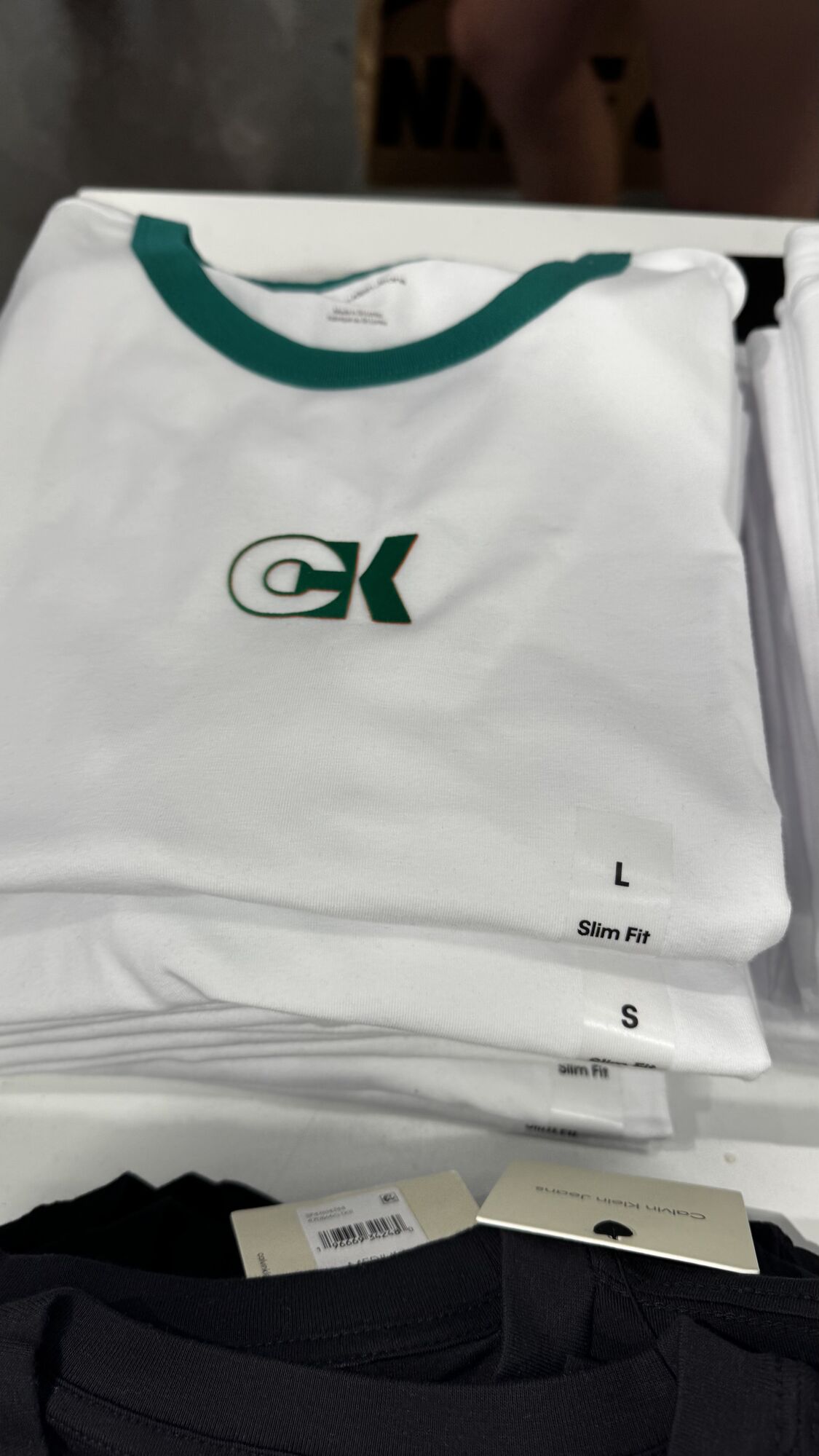 Calvin Klein — blusa feminina