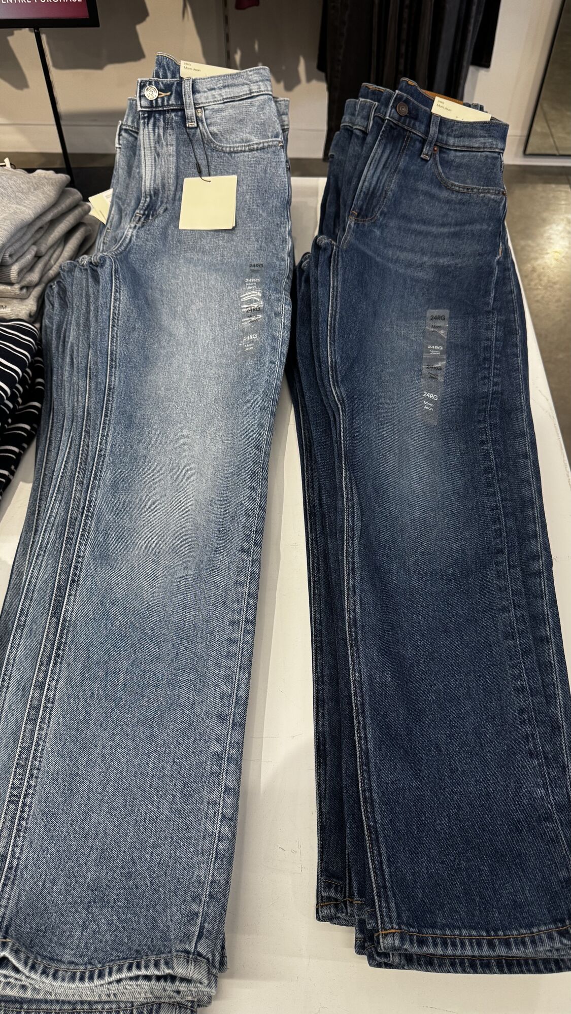 Calvin Klein — Calça jeans