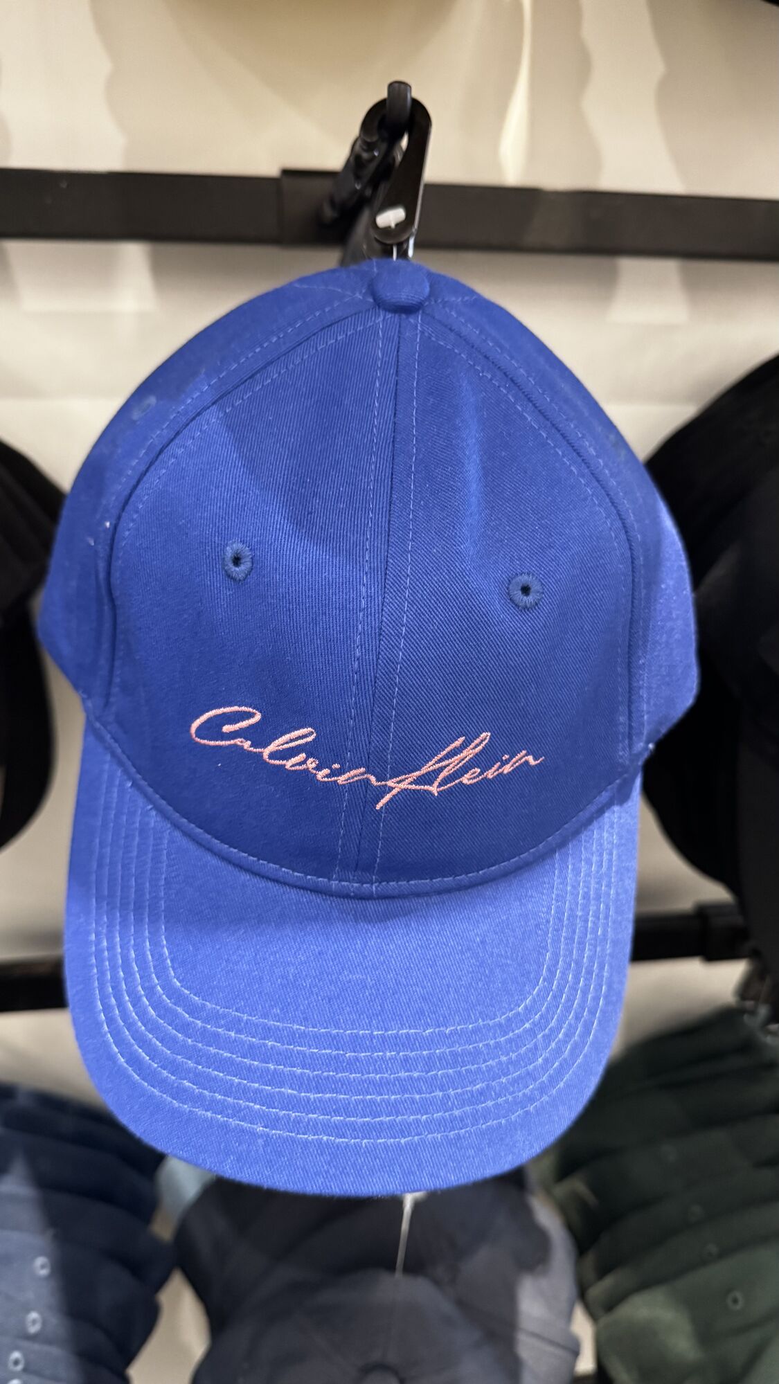 Calvin Klein — Boné