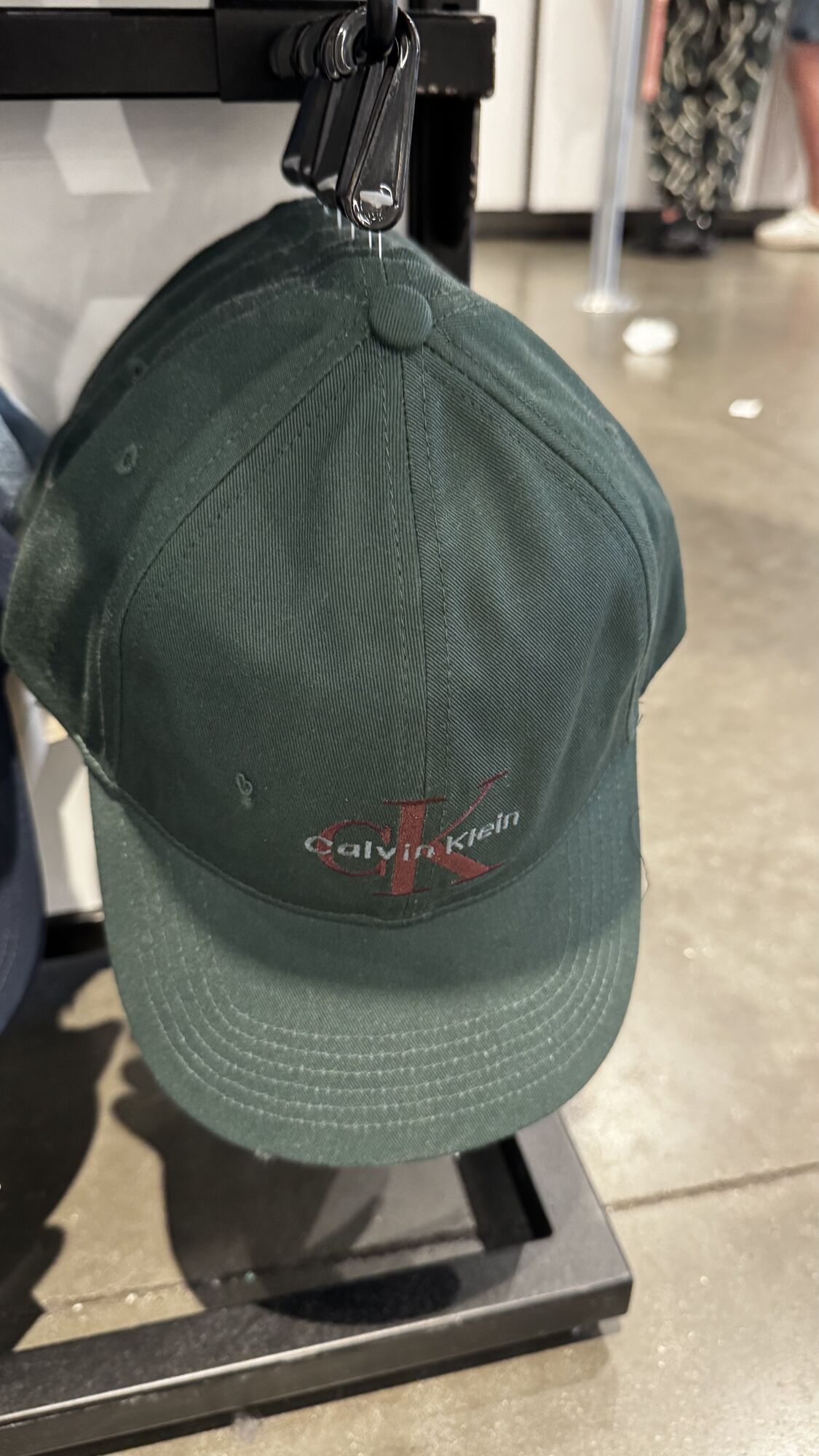 Calvin Klein — Boné