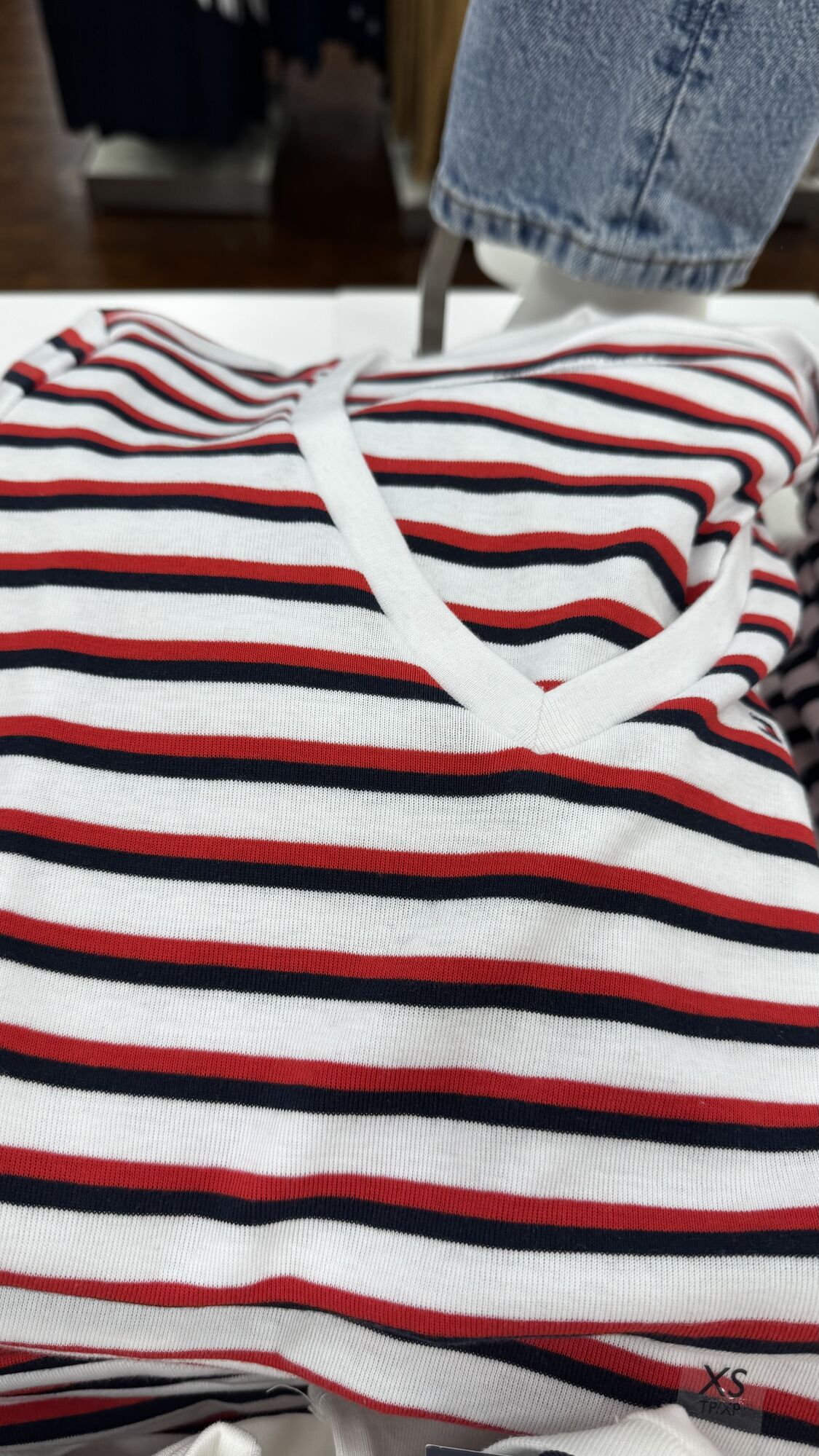 Tommy Hilfiger — camisa feminina