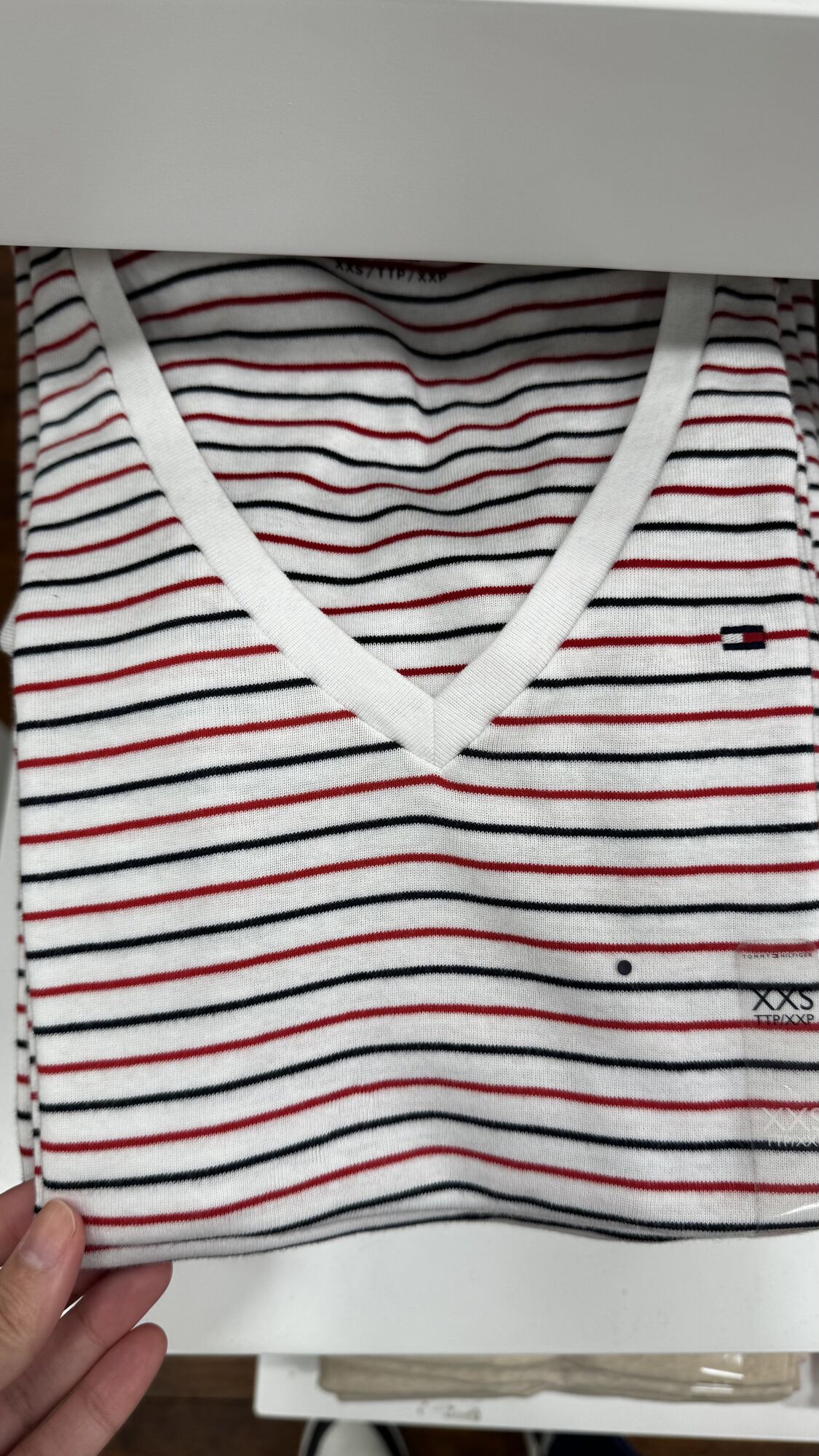 Tommy Hilfiger — camisa feminina