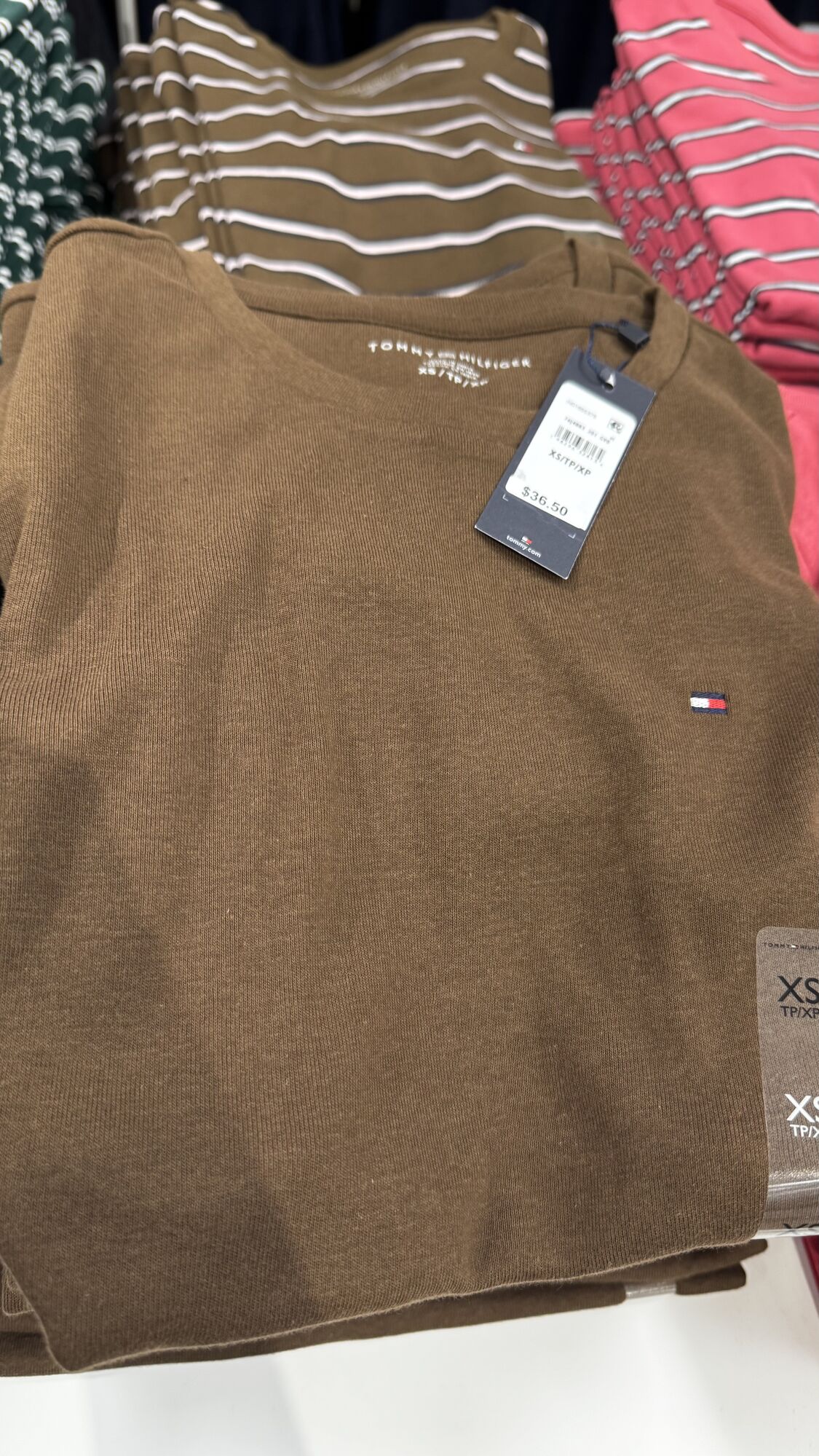 Tommy Hilfiger — camisa feminina