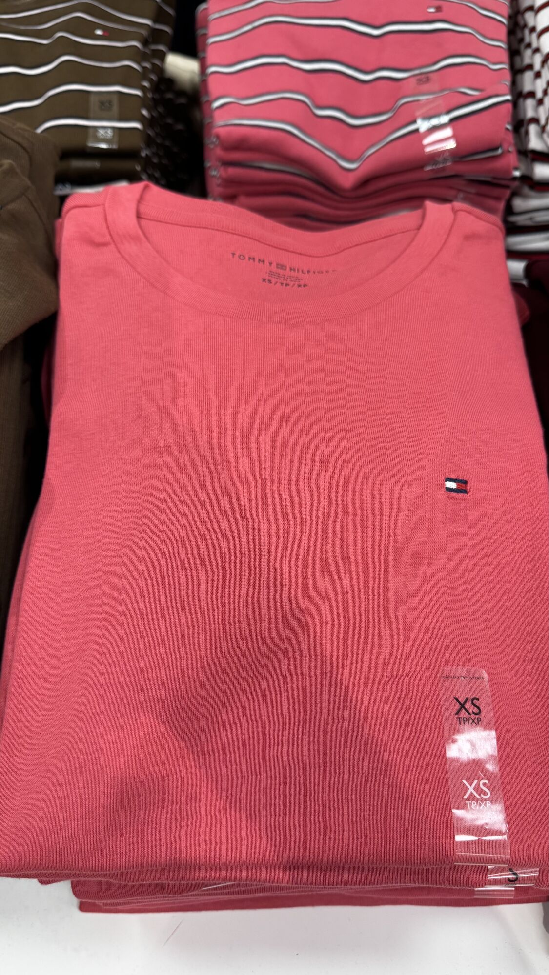 Tommy Hilfiger — camisa feminina