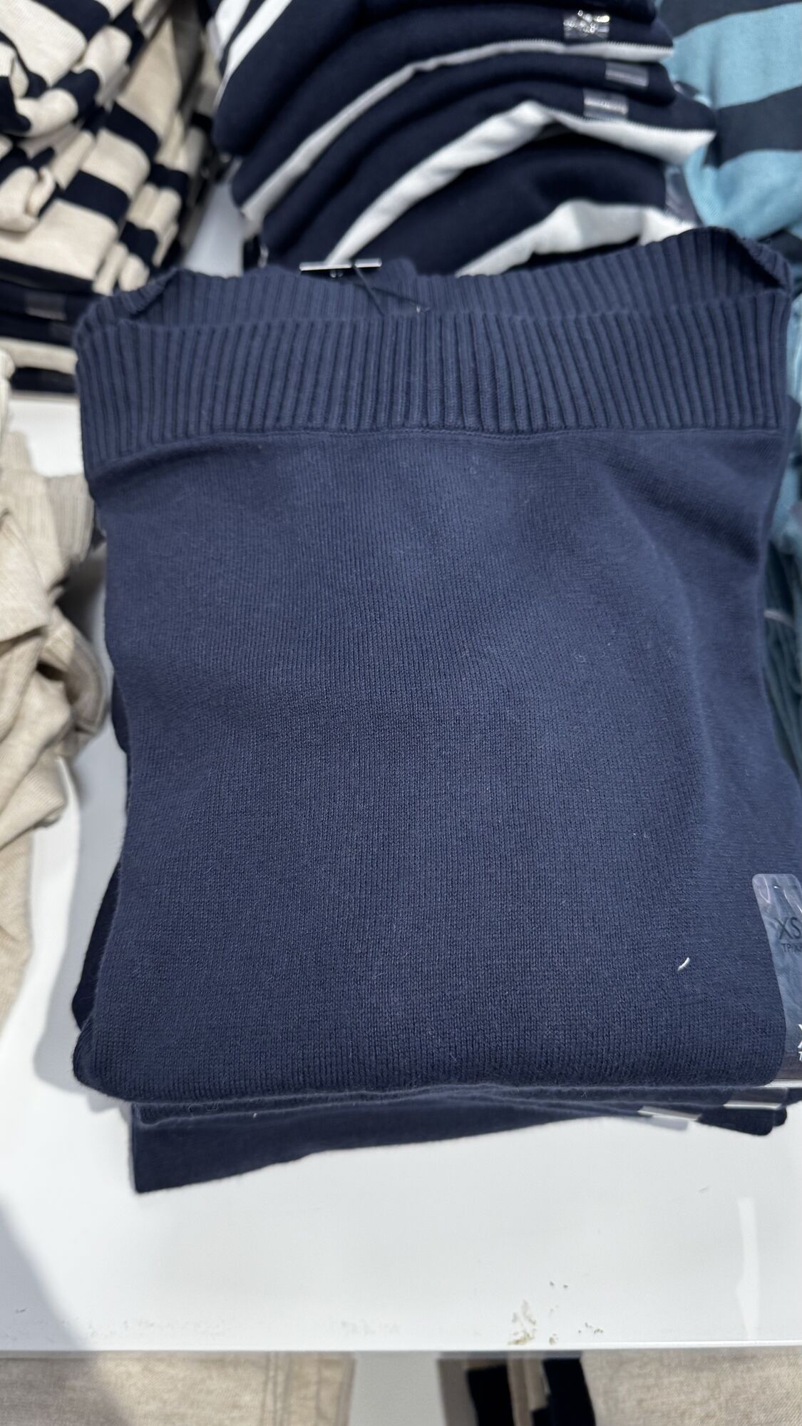 Tommy Hilfiger — blusa gola canoa