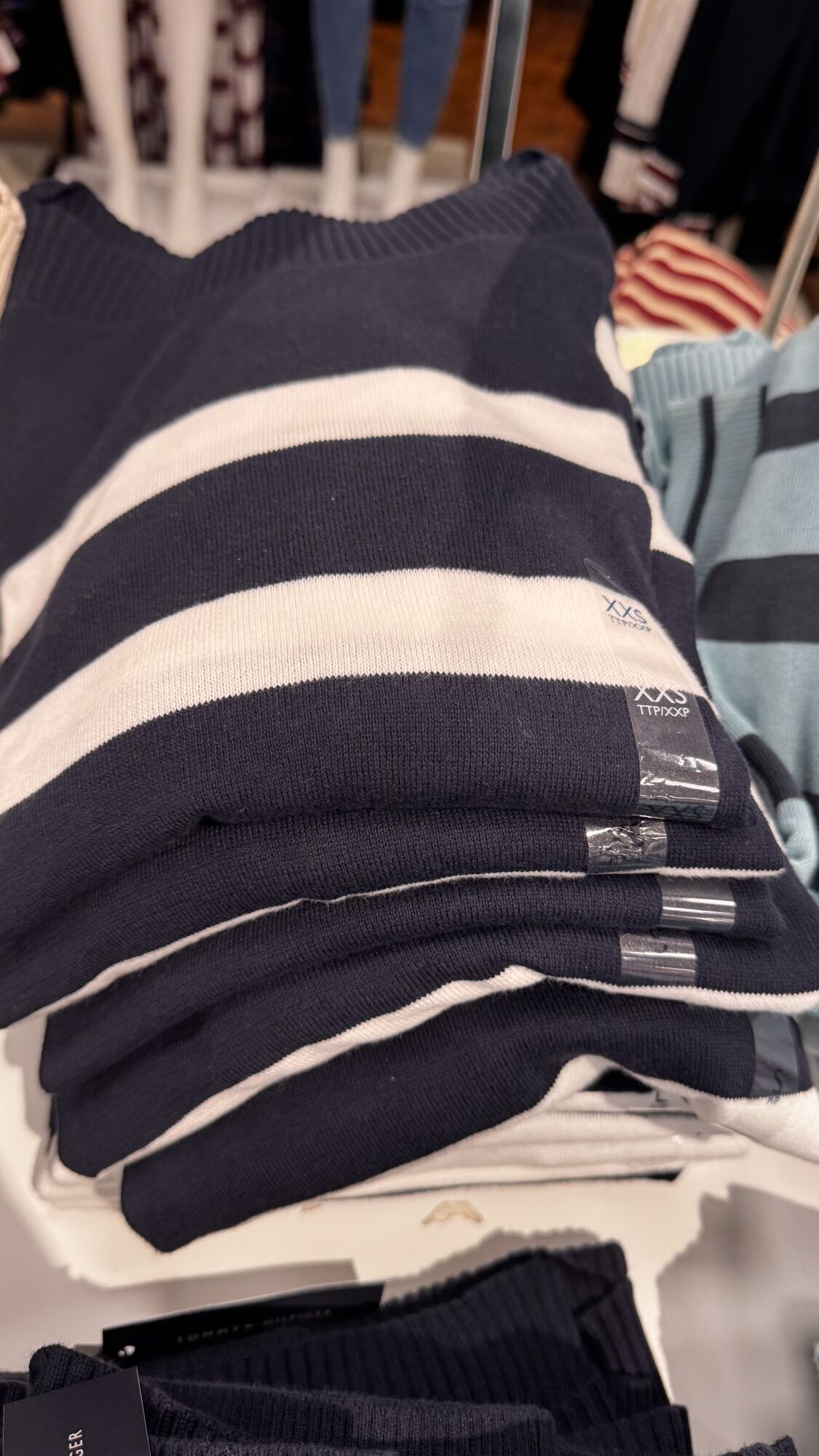 Tommy Hilfiger — blusa gola canoa