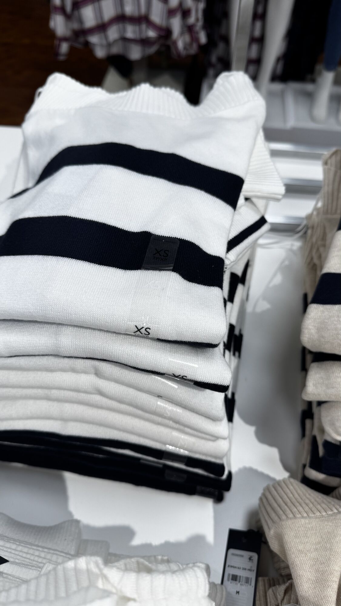 Tommy Hilfiger — blusa gola canoa