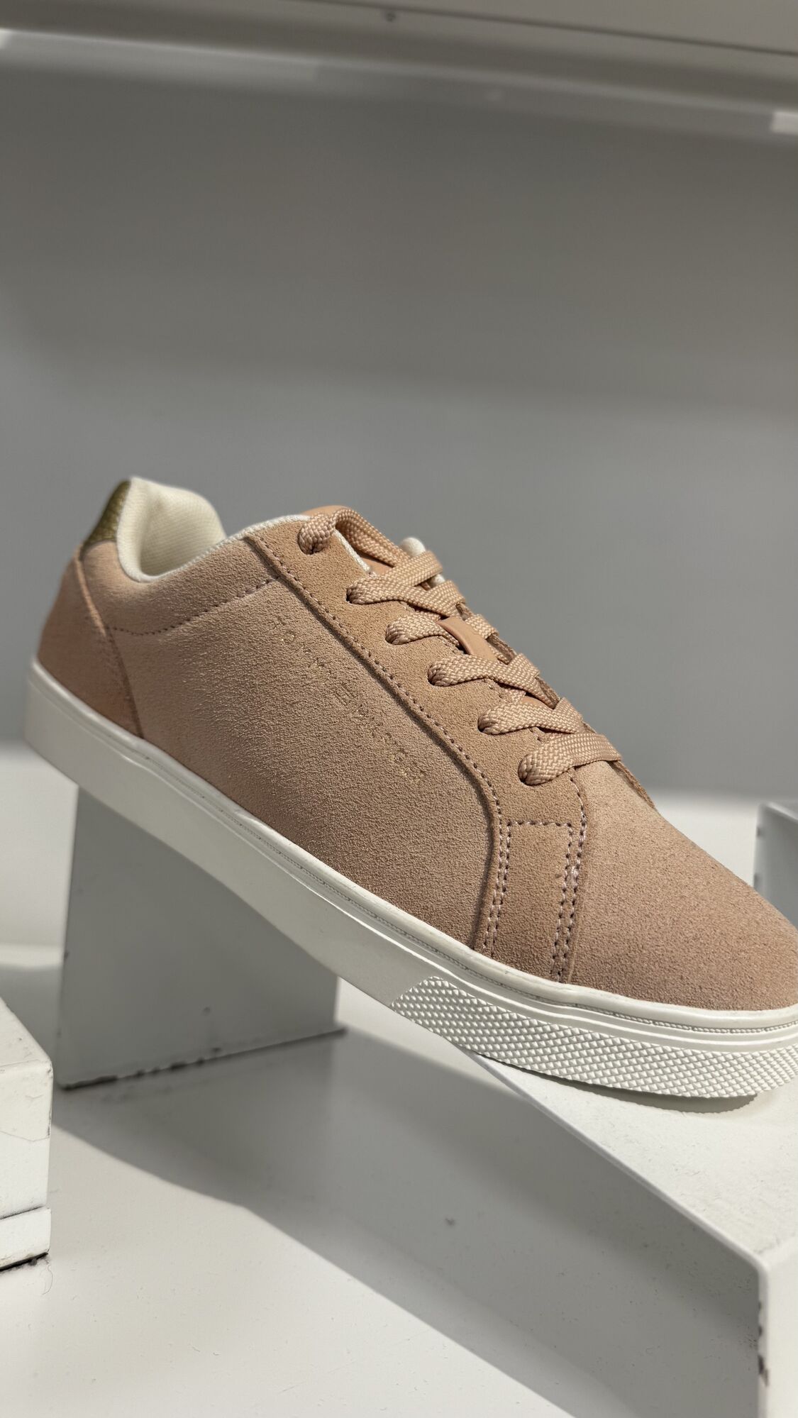 Tommy Hilfiger — Tênis