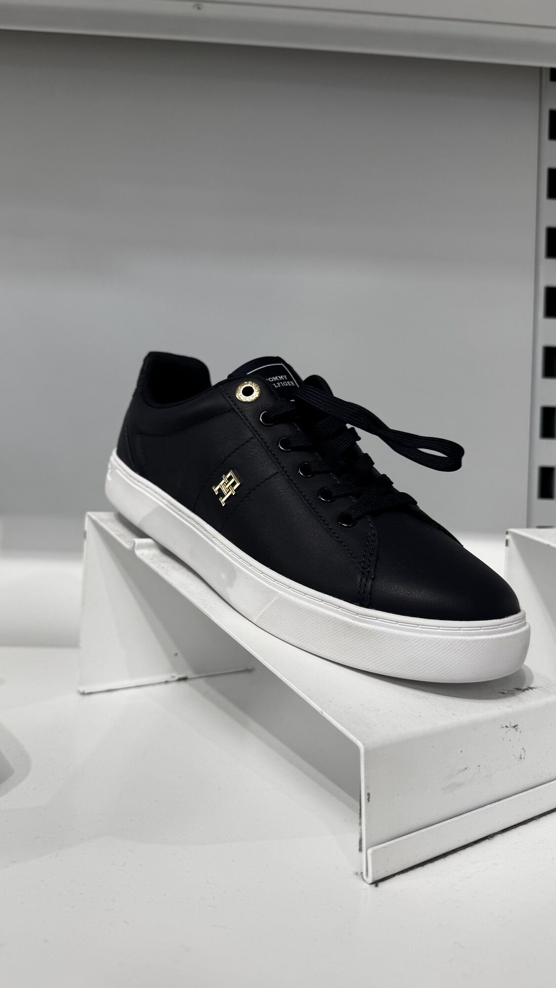 Tommy Hilfiger — Tênis