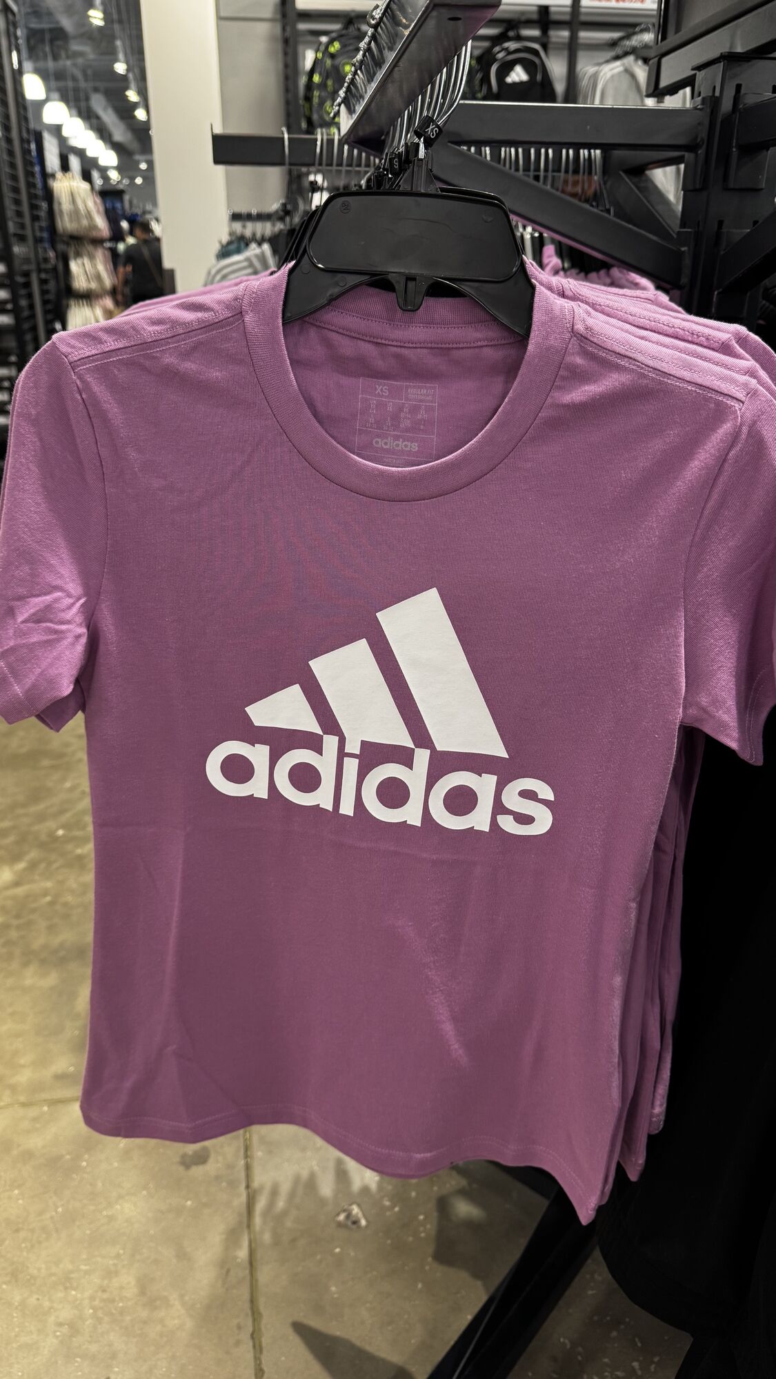 Adidas — Camisa Feminina