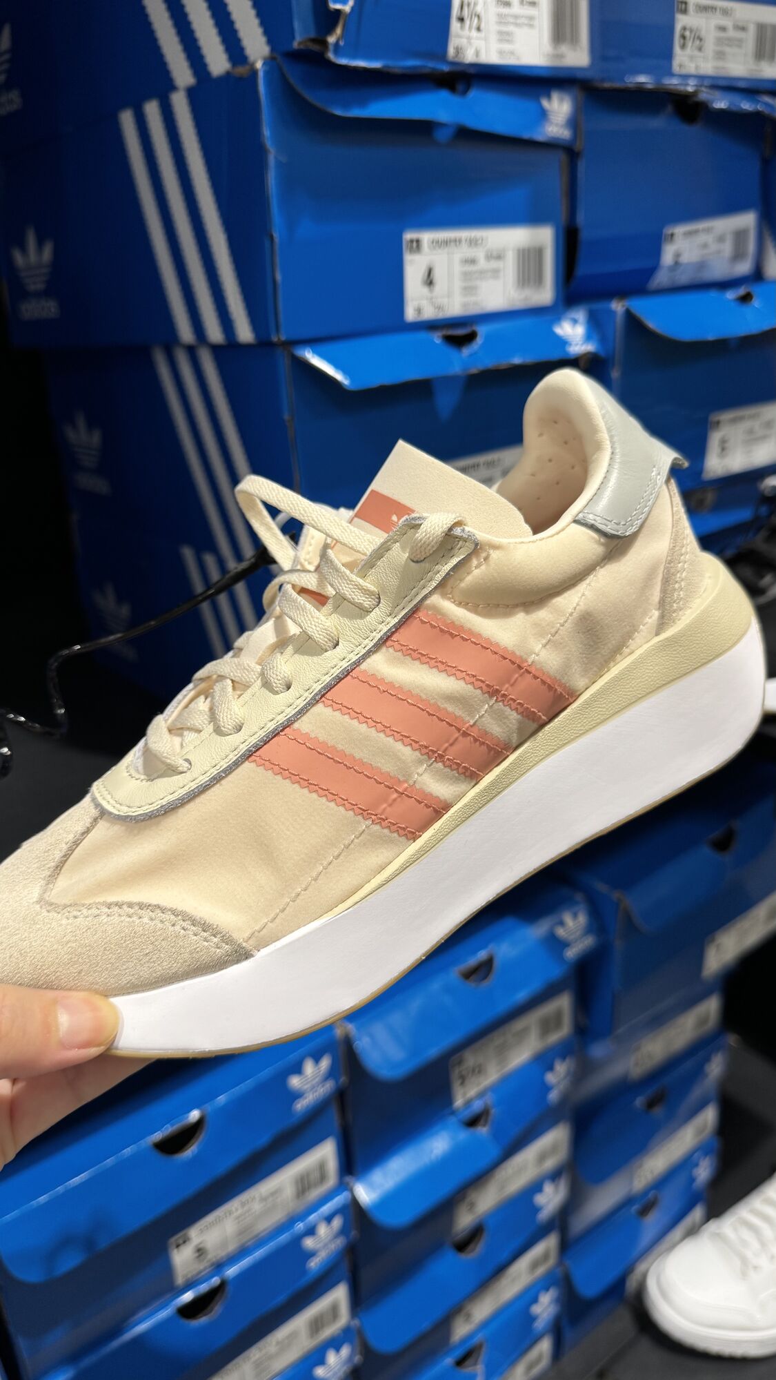 Adidas — Tênis Feminino