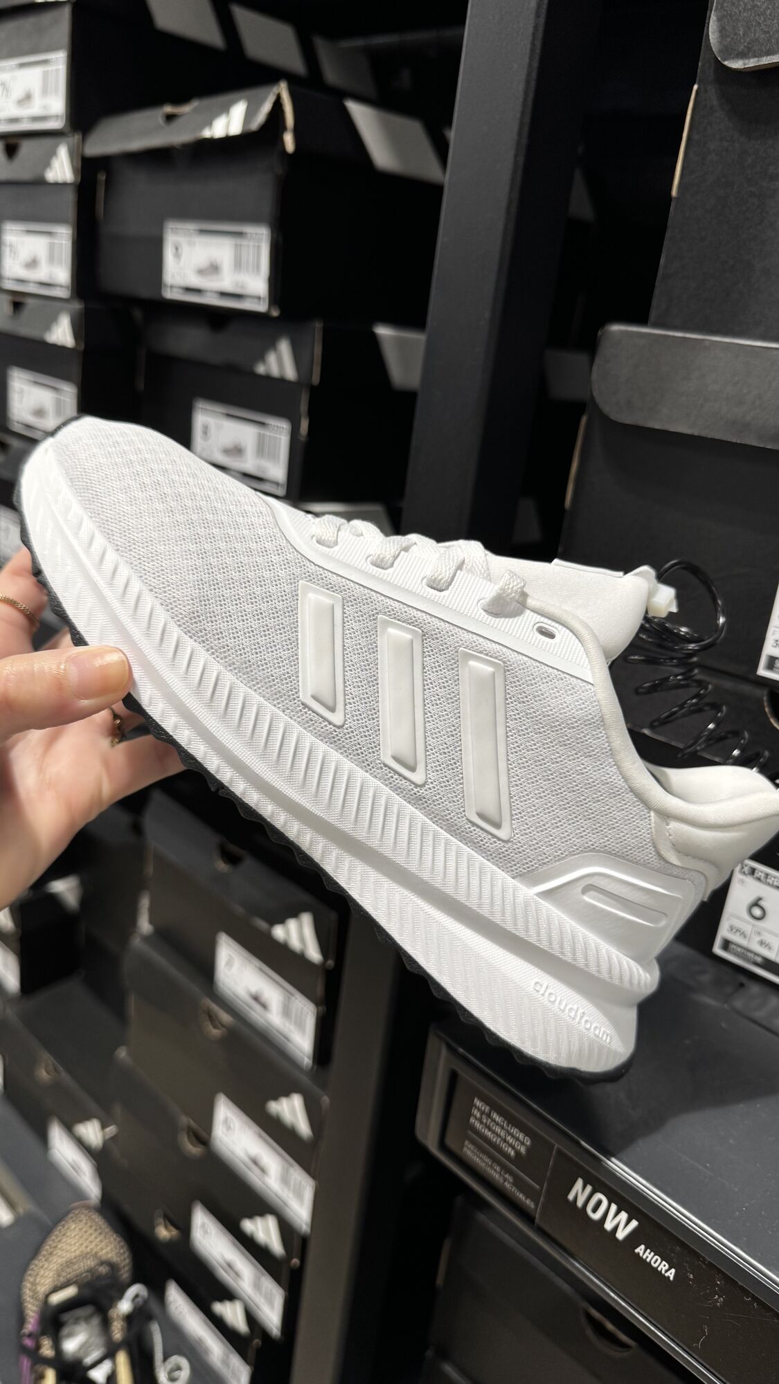 Adidas — Tênis Feminino