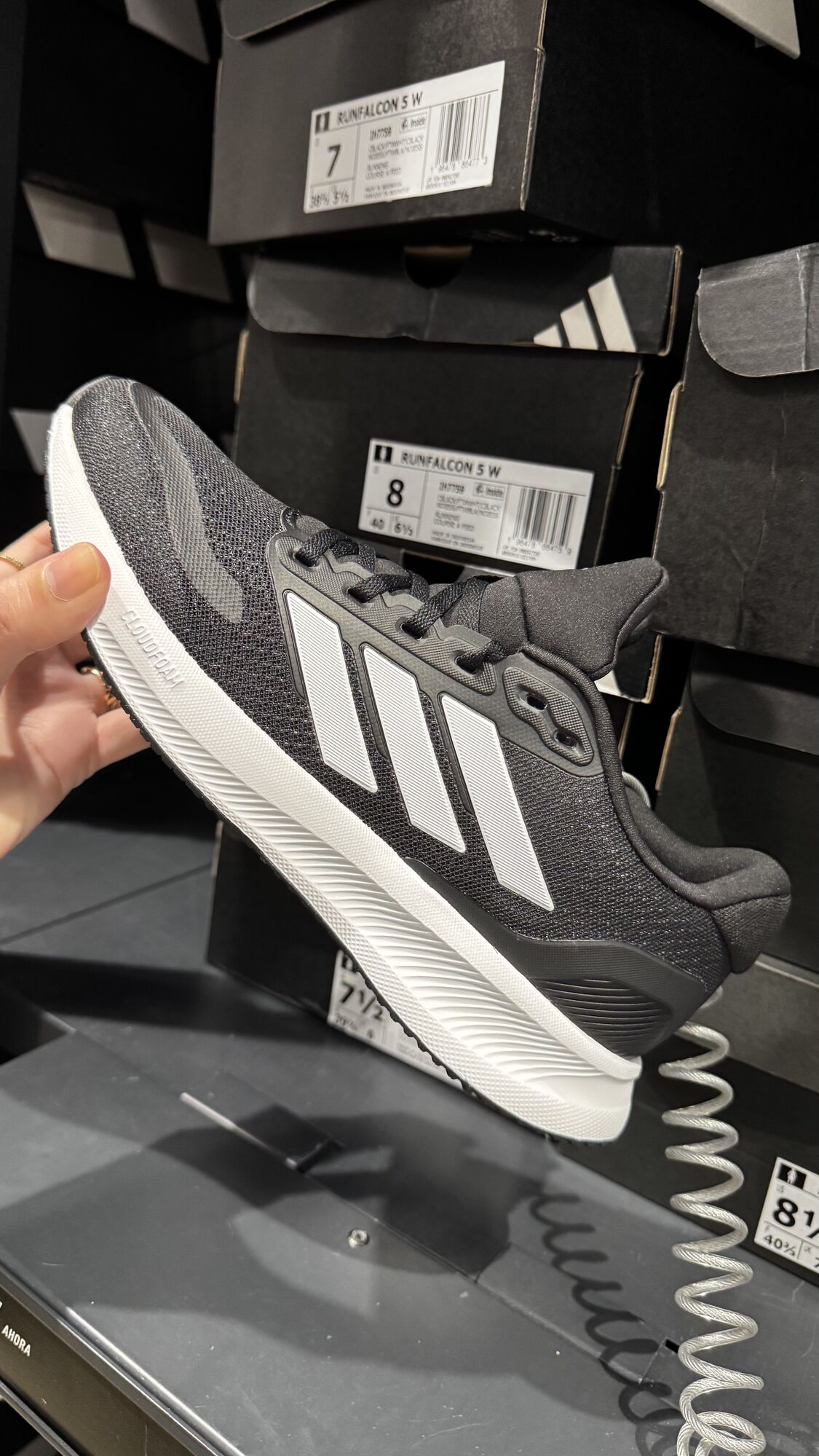 Adidas — Tênis Feminino