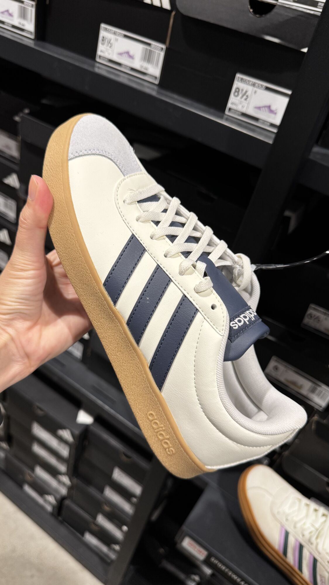 Adidas — Tênis Feminino