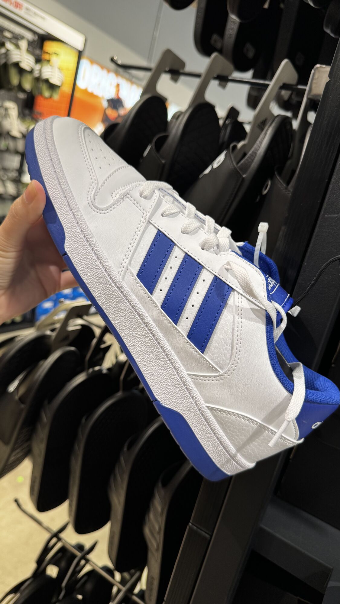 Adidas — Tênis Masculino