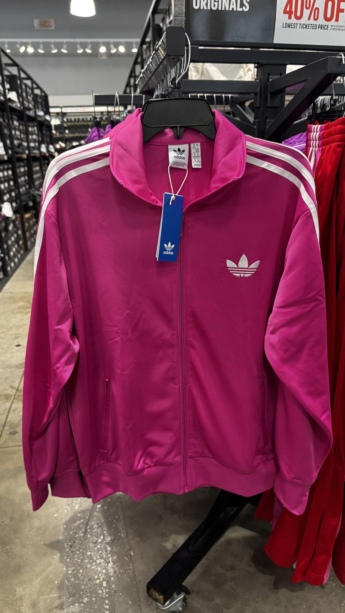 Adidas — Casaco Feminino