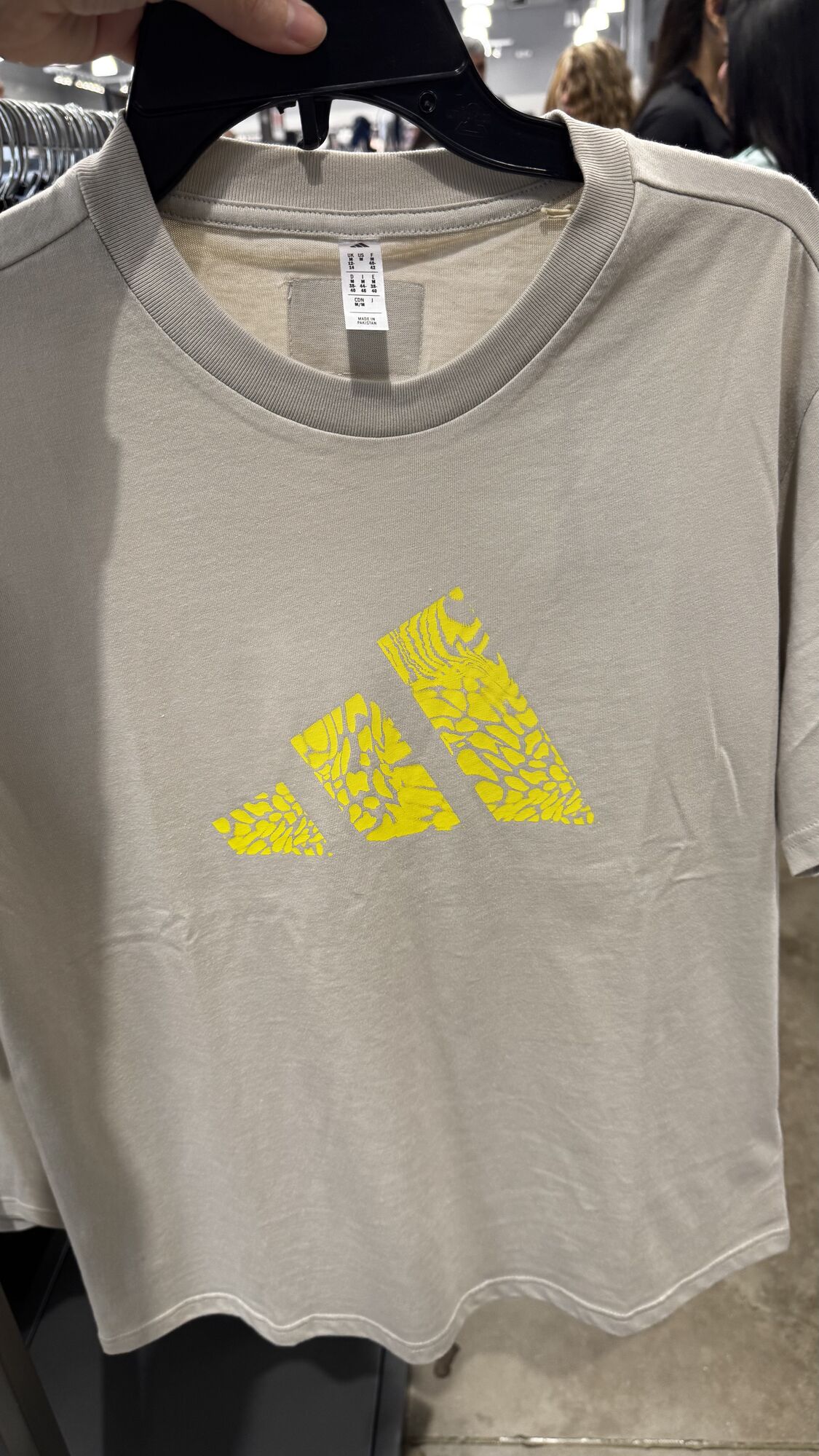 Adidas — Camisa Feminino